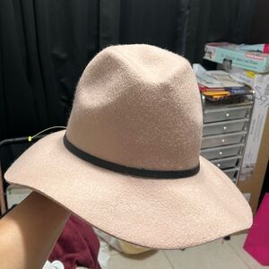 Light Weight Wool Hat